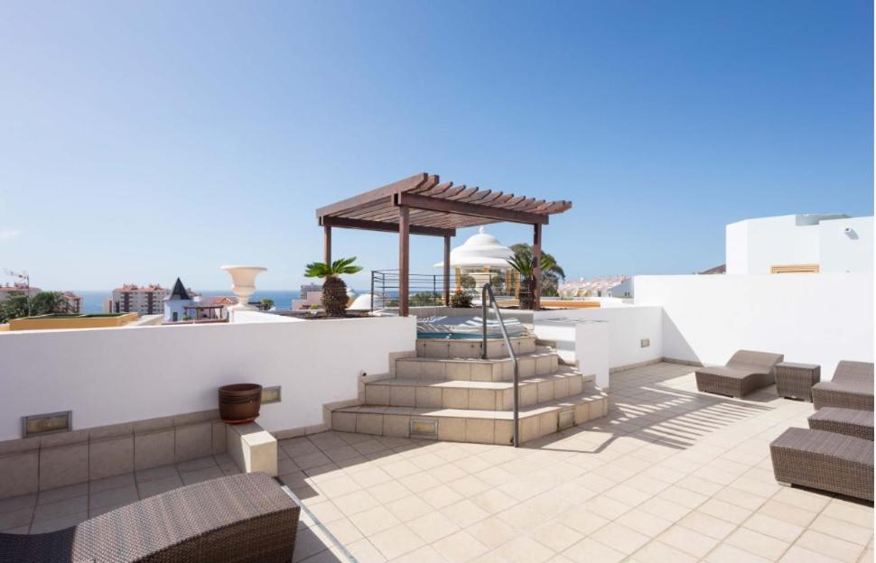 Atlas Suites Tenerife By Enjoyahome Los Cristianos  Extérieur photo