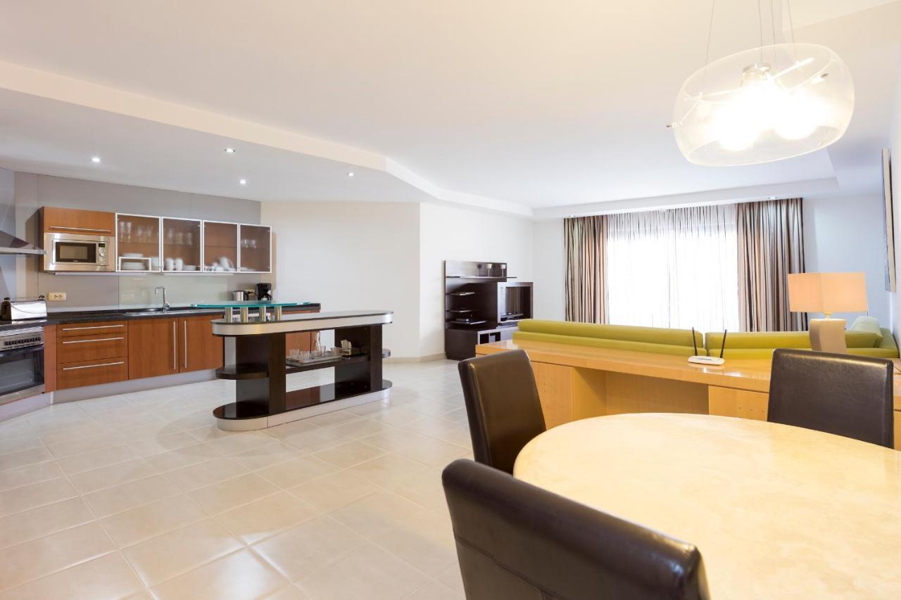 Atlas Suites Tenerife By Enjoyahome Los Cristianos  Extérieur photo